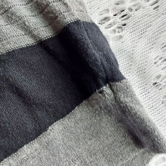 Three top bundle- Sz XL - Picture 10 of 13